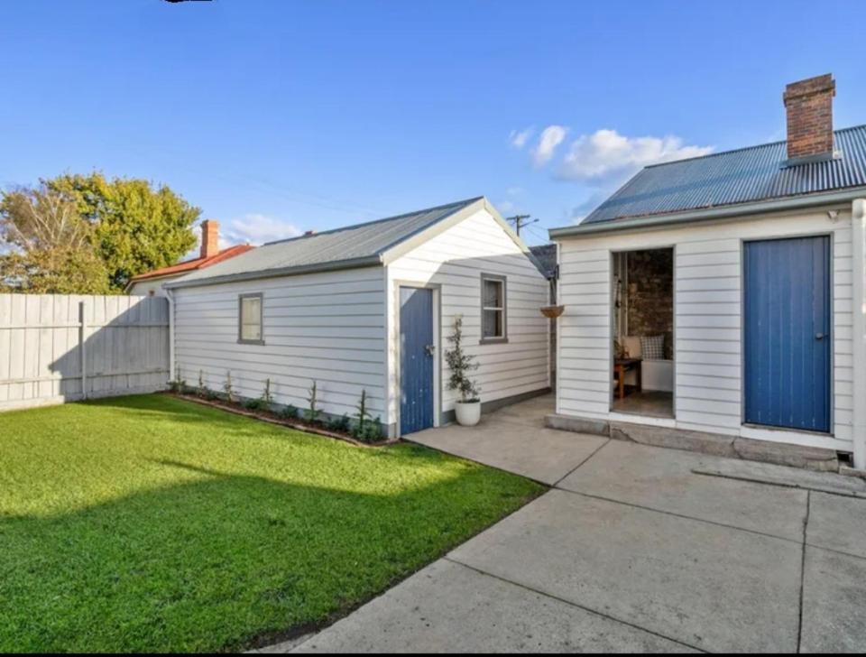 Three Bedrooms Hermay Cottage Invermay Exterior photo